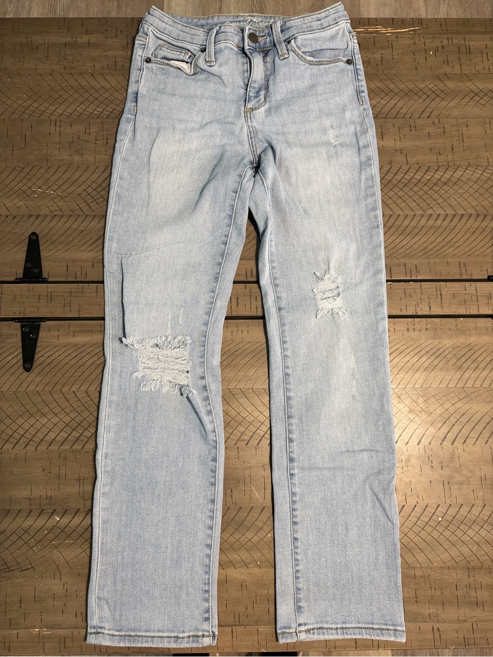 Universal Thread Light Wash Distressed Straight Leg Jeans